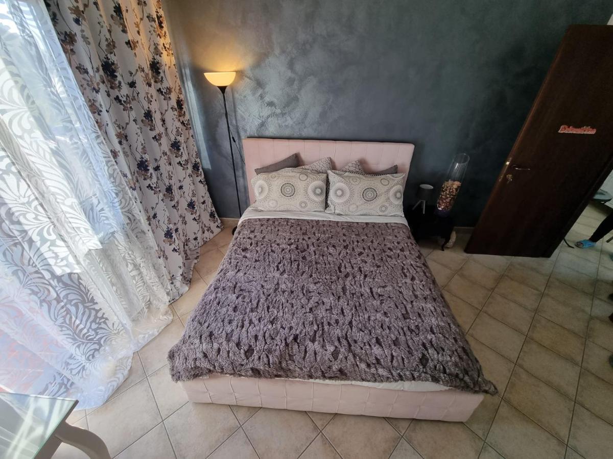 Elisabeth House Hotel Roletto Kültér fotó