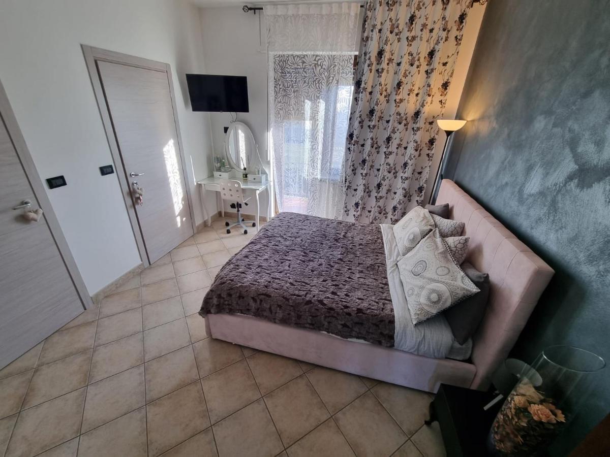 Elisabeth House Hotel Roletto Kültér fotó